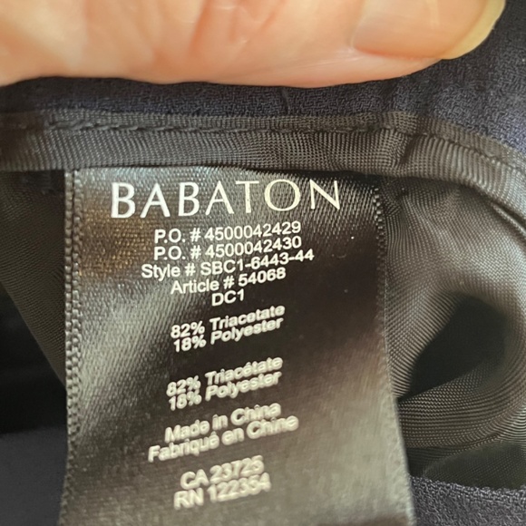 Babaton from Aritizia size 8 navy blue joggers - Picture 13 of 13